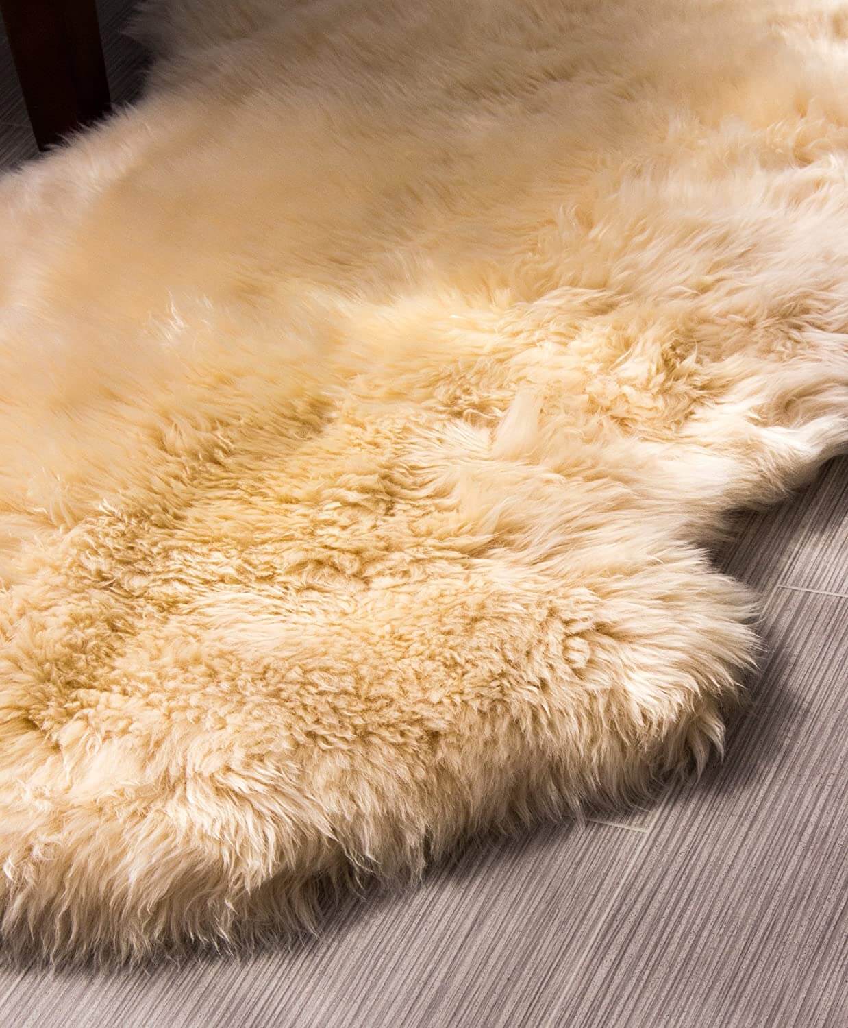 Faux Sheepskin Area Rug, Fluffy & Soft fur Rug
